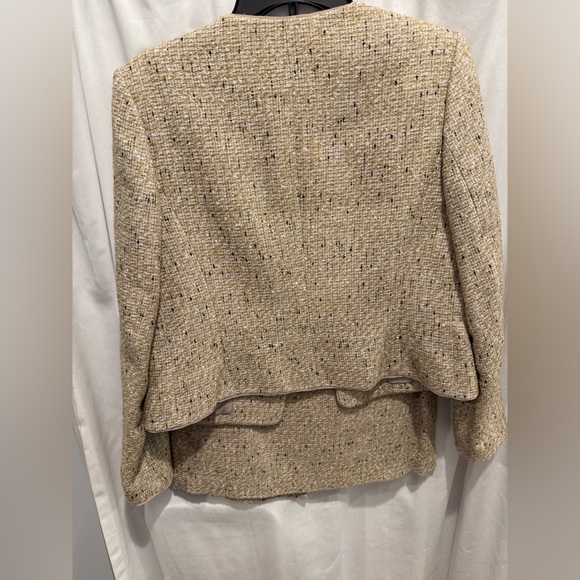 Calvin Klein Women’s Business Suit - Picture 7 of 8